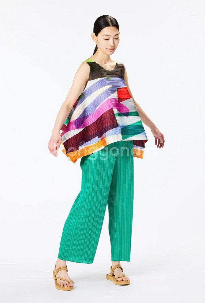 플리츠플리즈 바운스 모노크롬 path 탑 , 리프베인탑--1