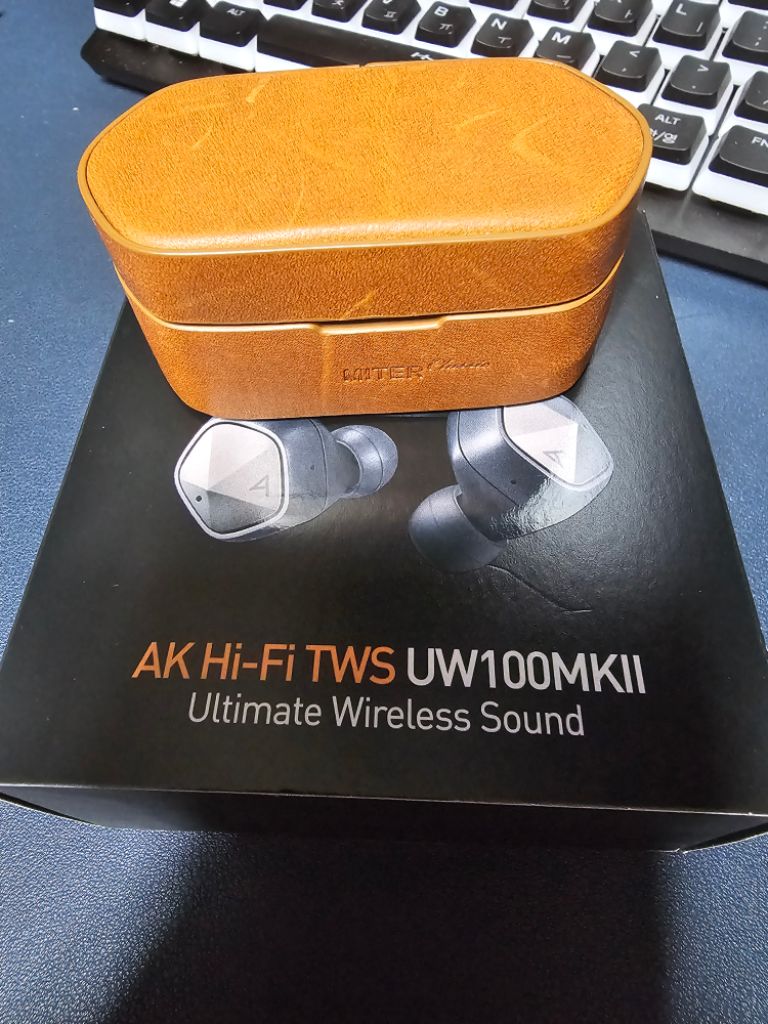 아스텔앤컨 AK UW100 MK2 블루투스 이어폰 최상