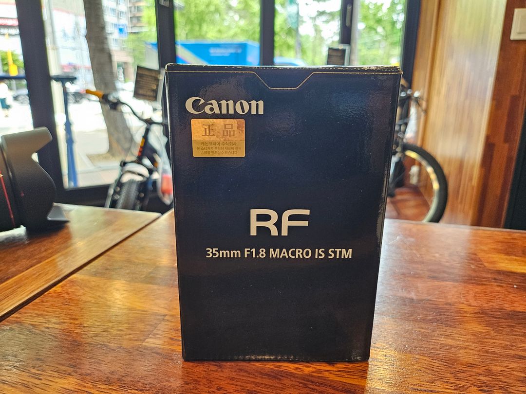 캐논 RF 35mm F1.8 MACRO IS STM