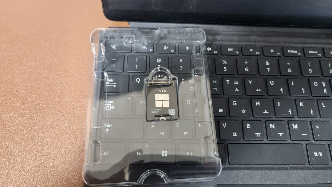 서피스프로9 i5 1TB 16GB 펜 키보드 보험5년--7