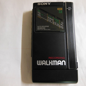 SONY WM-F404 워크맨 작동품