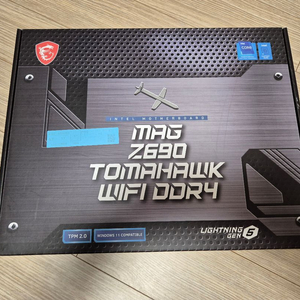 MSI Z690 토마호크 WIFI DDR4 팝니다.