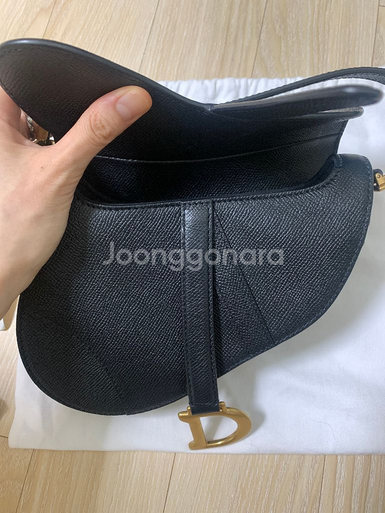 디올 새들백 새들 미니백 토트백 블랙색상 북토트 숄더백--3