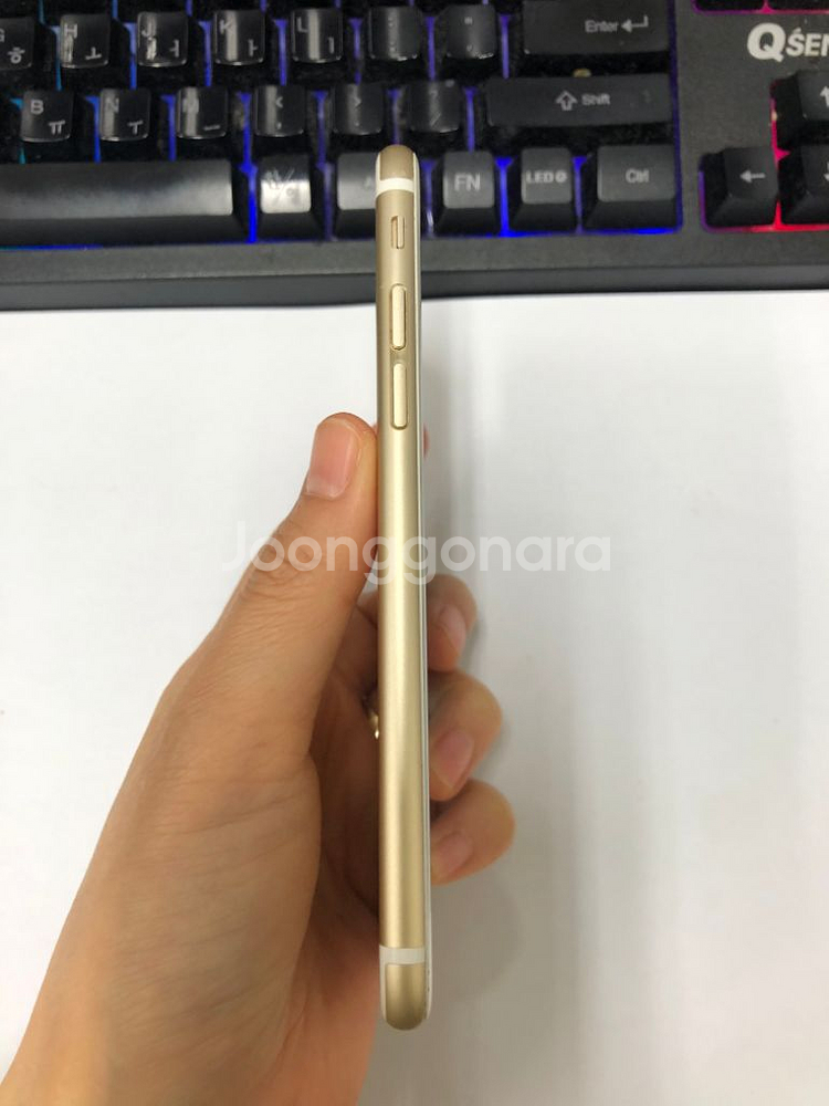 아이폰6S 골드 액정SS급 128G 배터리100%--4
