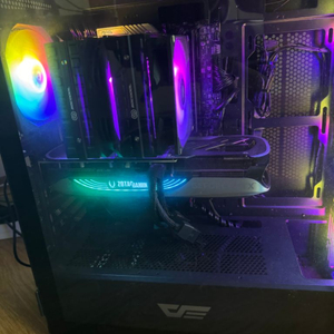 고스펙 13600k 4070ti 본체팝니다