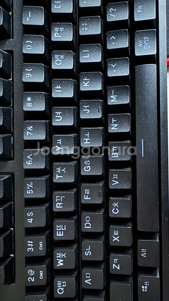 제닉스크리에이티브 스톰체이서LT 게이밍 기계식키보드--1