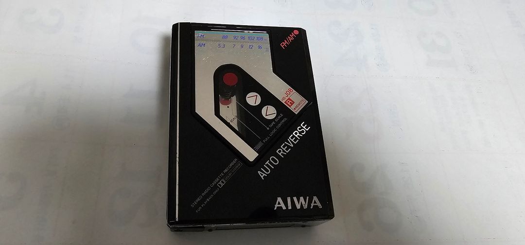 AIWA HS j8 기계식 워크맨 작동품