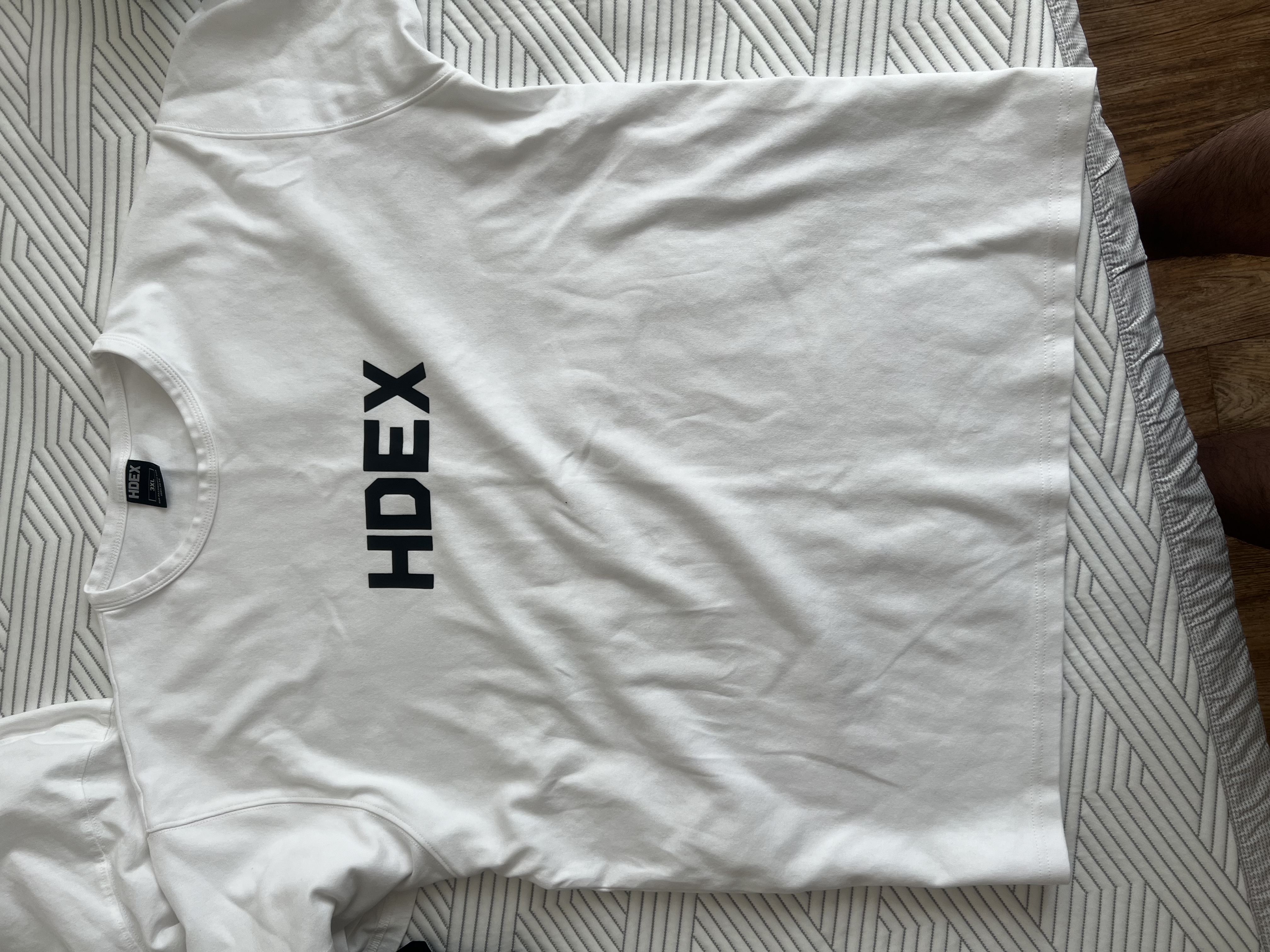 hdex 메인로고 머슬핏 반팔티(검은색, 흰색)
