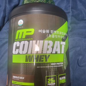 머슬팜 컴뱃 프로틴 보충제 2.2kg 새상품