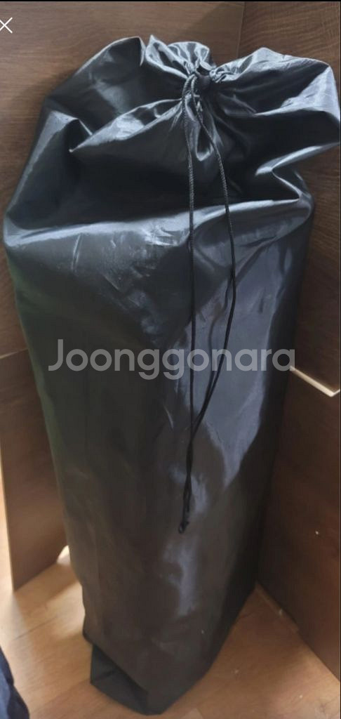 접이식 캠핑 테이블 1개와 의자10개 (M6개 S4개)--2