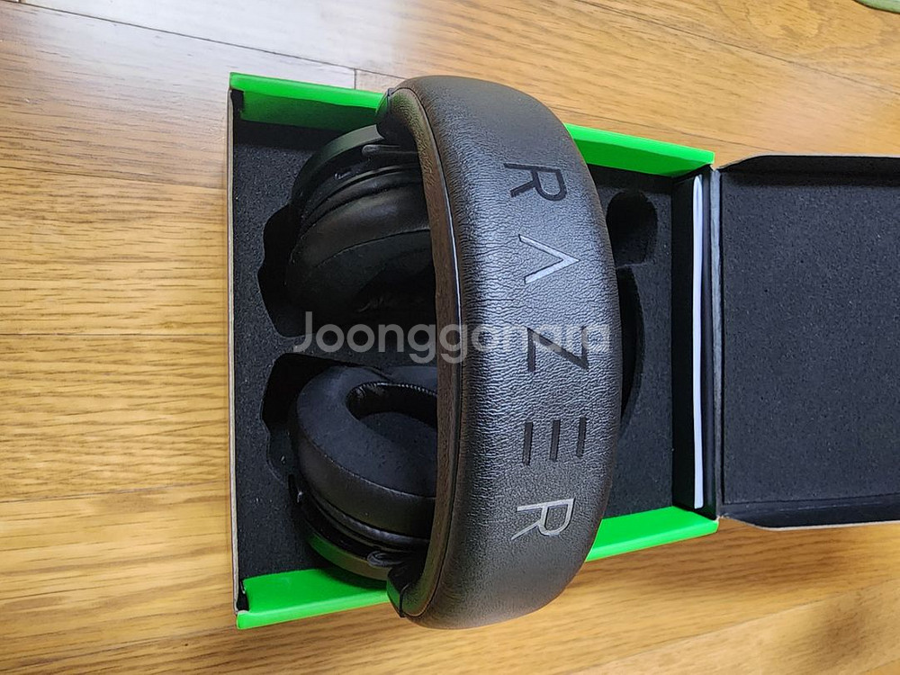 레이저 크라켄 v3 pro 무선 헤드셋 판매합니다--2