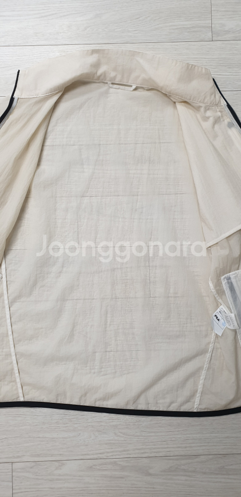 FILA(휠라)정품 바람막이자켓 M사이즈 S급!--2