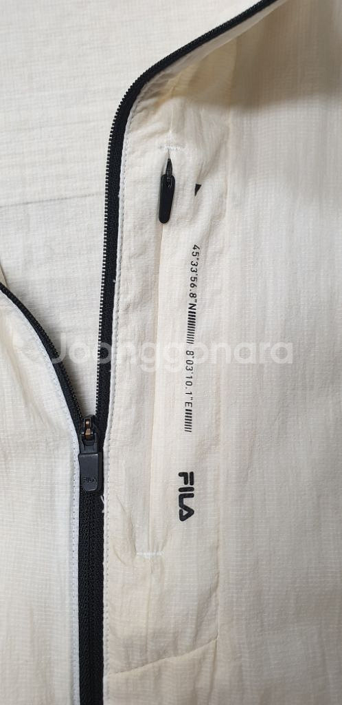 FILA(휠라)정품 바람막이자켓 M사이즈 S급!--4