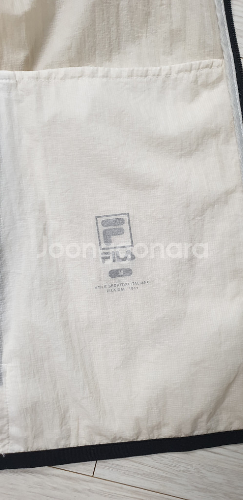 FILA(휠라)정품 바람막이자켓 M사이즈 S급!--5