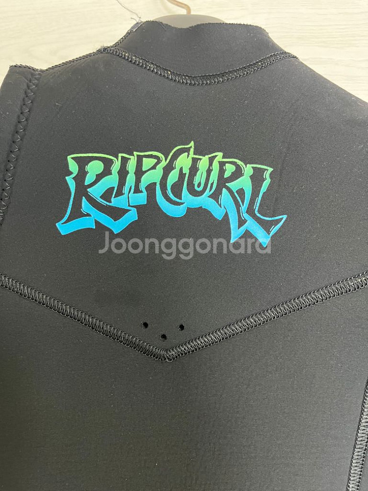 립컬 아동용 웻수트 체스트집 (5/3미리) 판매합니다.--6