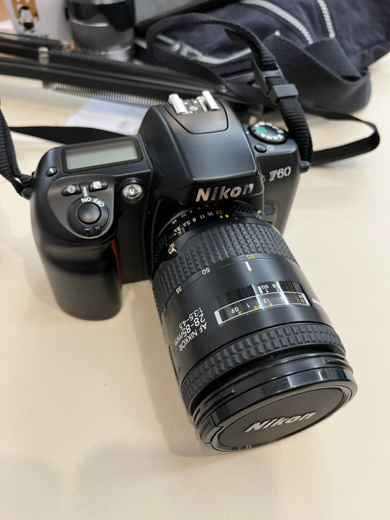 Nikon 필름 카메라 F60D