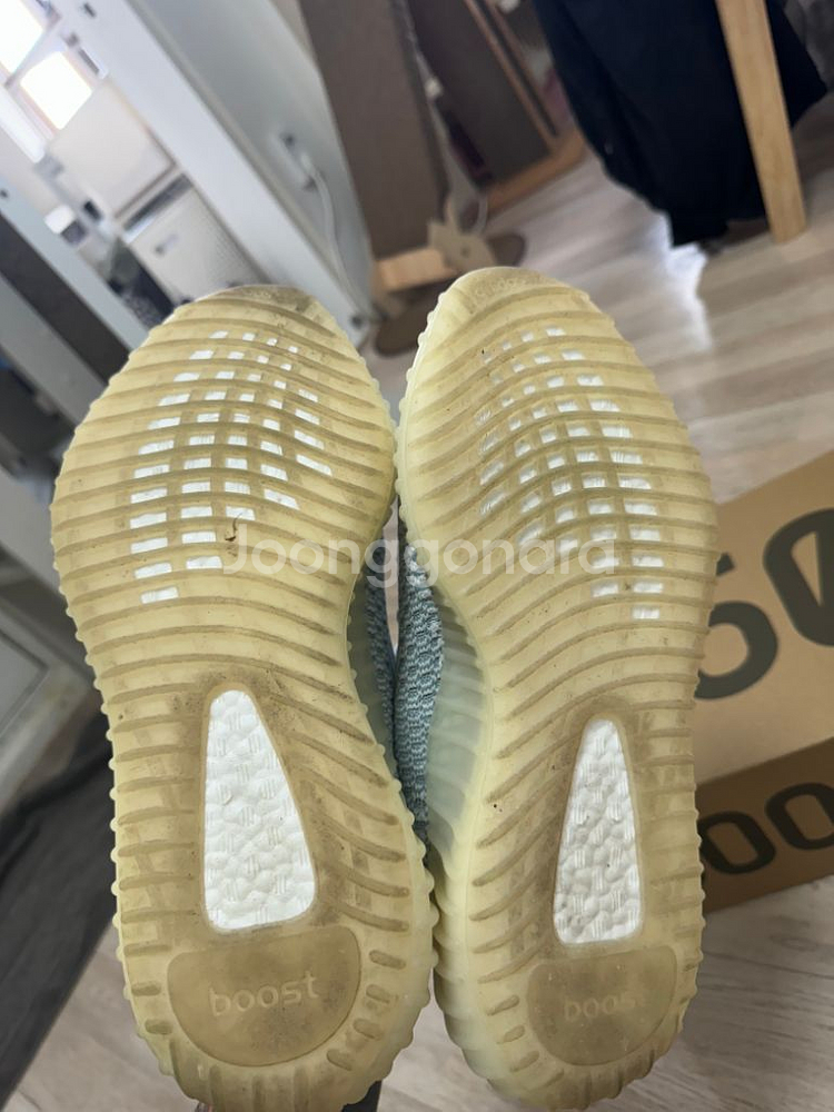 이지부스트 350 v2 클라우드 화이트 265 사이즈--3