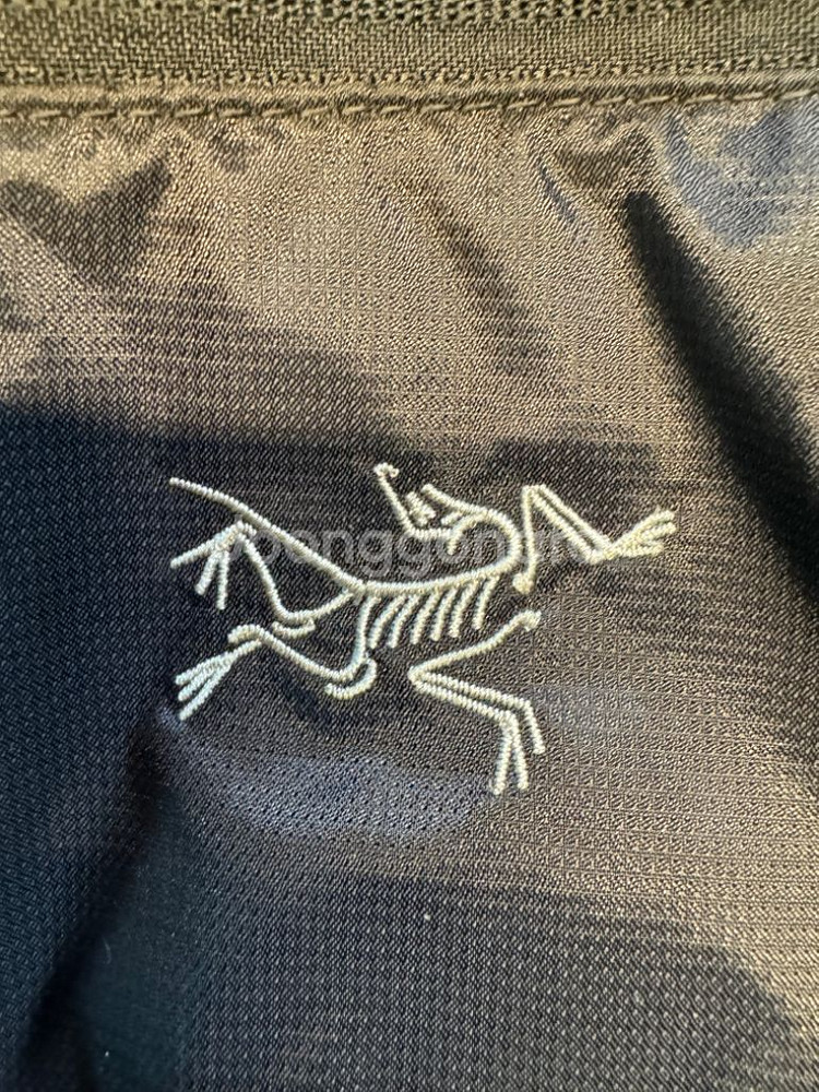 아크테릭스 헬리아드 15판매합니다--3