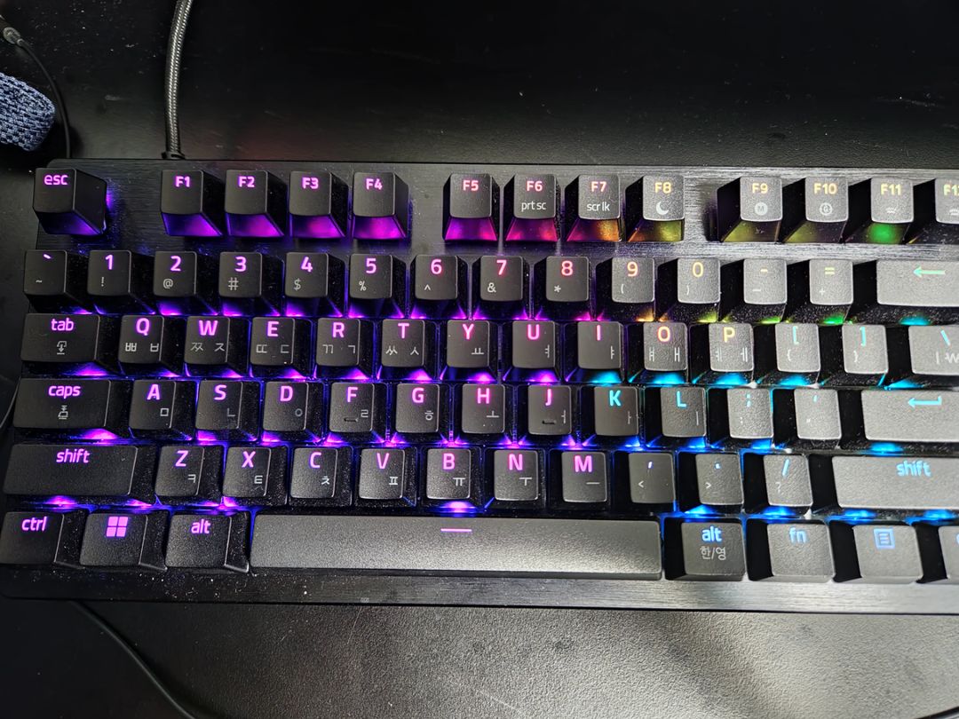 헌츠맨 v3 pro tkl kr 작년 11월 구매