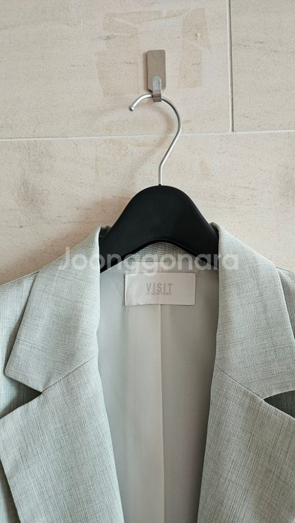 (정품) 비지트인뉴욕 (21ss) 벨티드 자켓--1