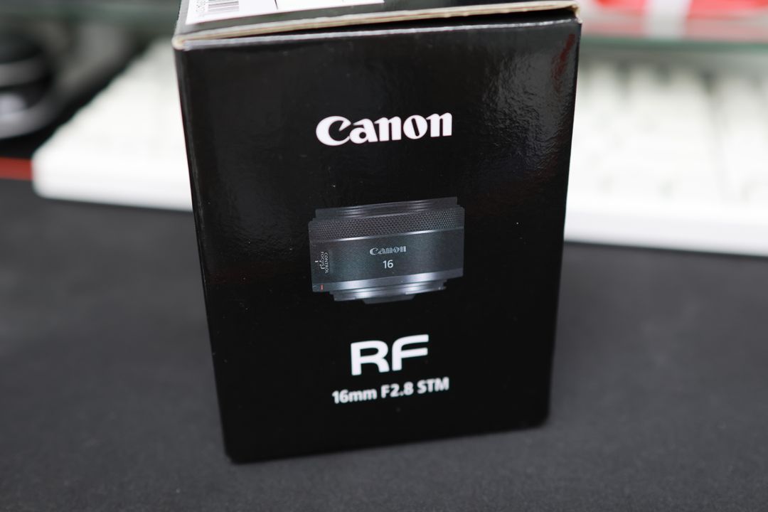 캐논 RF 16mm F2.8 STM