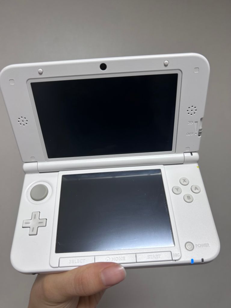 닌텐도 3ds XL 화이트