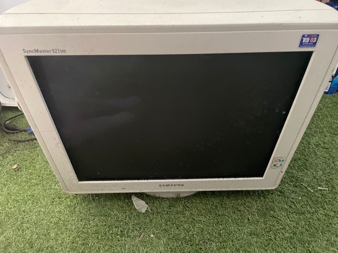 삼성 crt 모니터 팝니다.