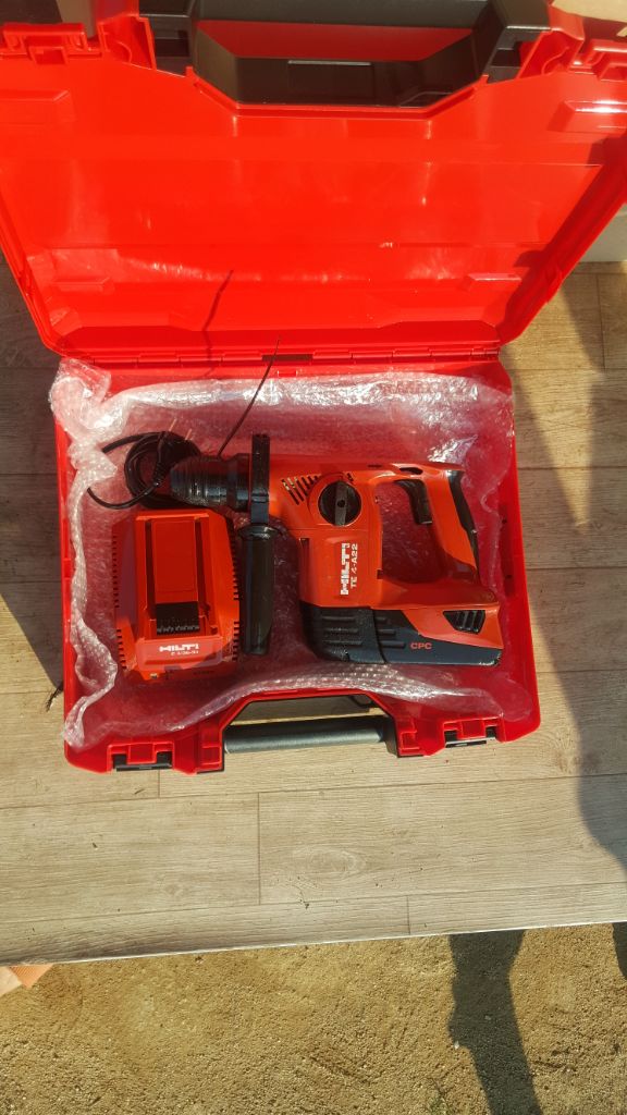 [HILTI]힐티충전함마드릴TE4 A22 충전기.배터리