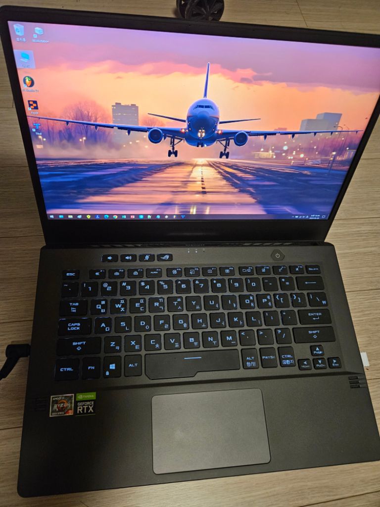 ASUS ROG Zephyrus 14인치 게이밍노트북