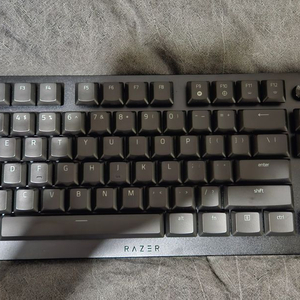 데스스토커 v2 tkl + 키크론 바나나 스위치