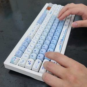 새상품 GMK87 3모드 풀윤활 커스텀 키보드 팔아용~