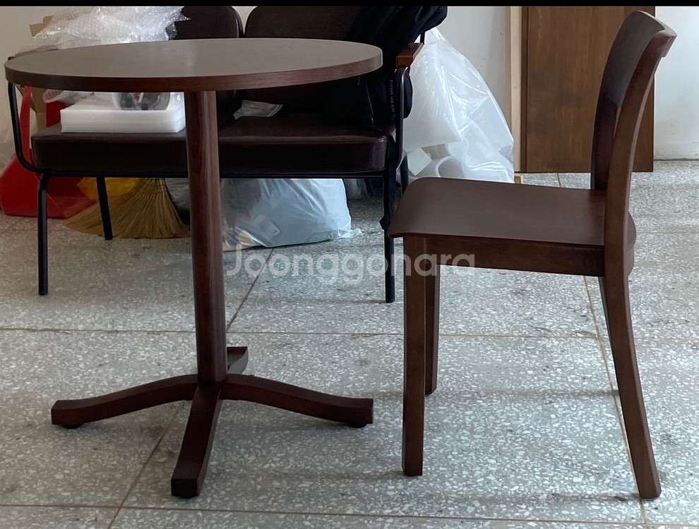원형 테이블 판매합니다 (거의 새상품)--2