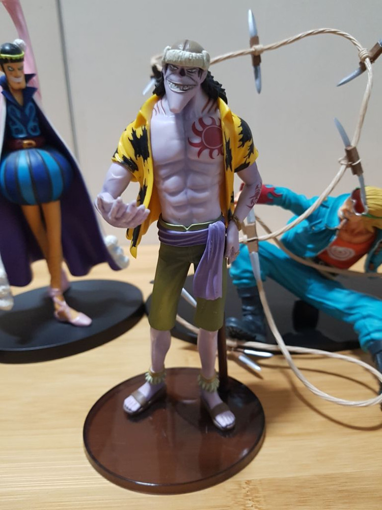 정품)원피스 피규어 (하자있음) 5종 일괄 2만원--7