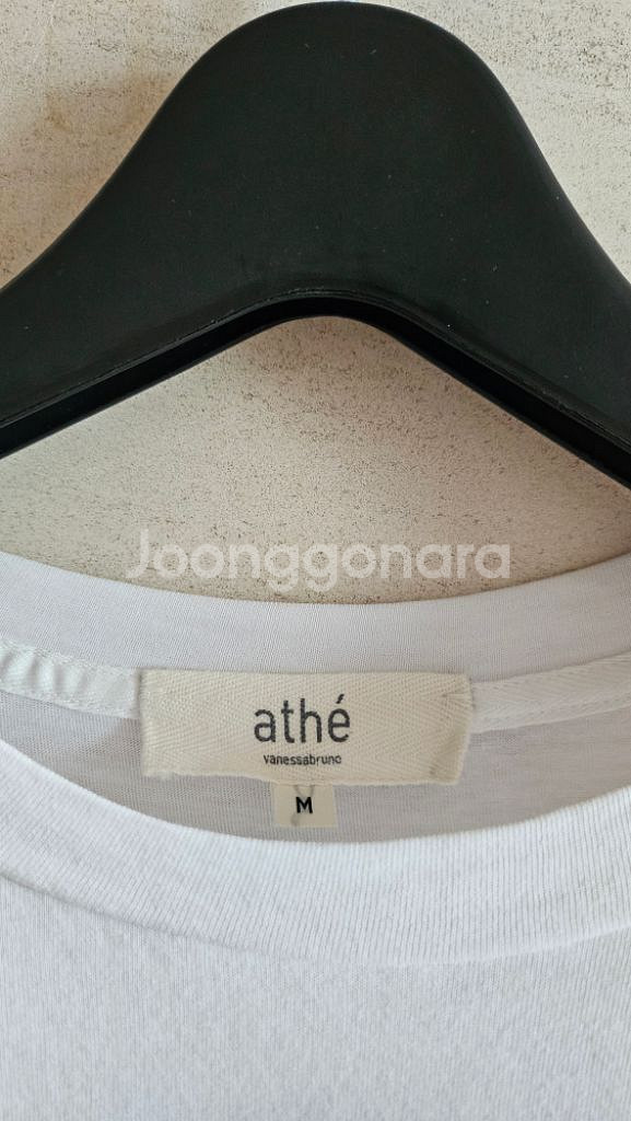 (정품)아떼바네사브루노 프린팅 티셔츠--2
