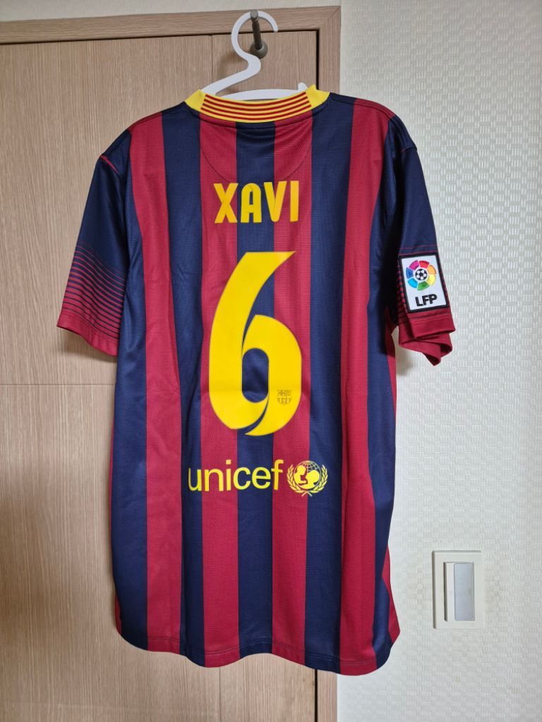 13-14 바르셀로나 홈 차비 유니폼