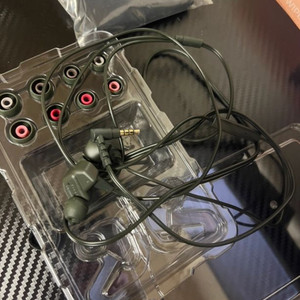 파이널 vr2000 게이밍 이어폰