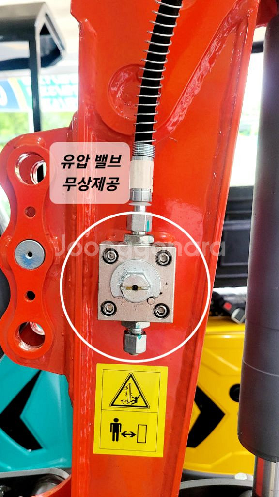 [쎈힘상사] 쎈힘V 1톤미니포크레인 디젤엔진 당일배송--3