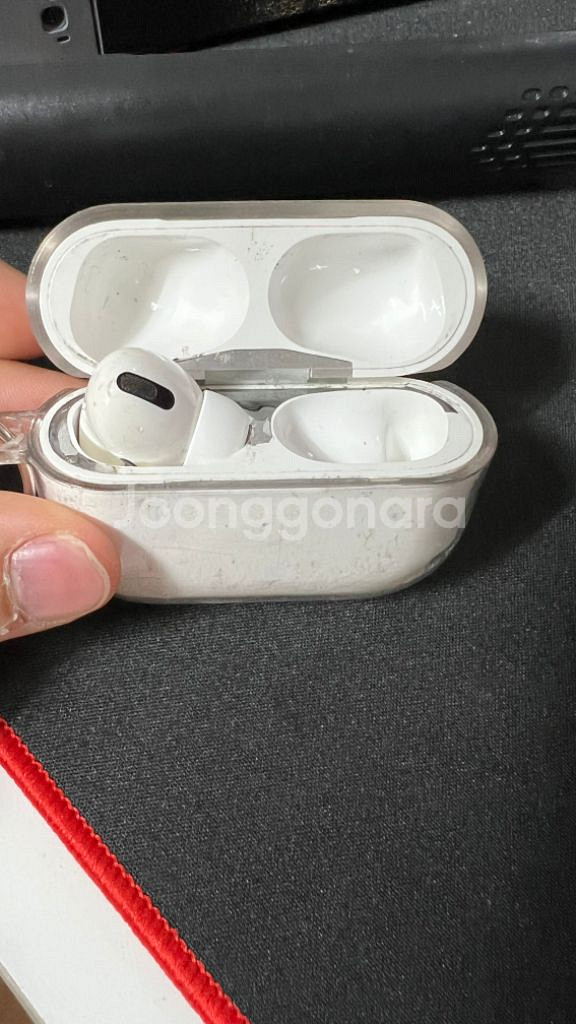에어팟 프로1 (본체 멀쩡, 왼쪽 고장, 오른쪽X)--2