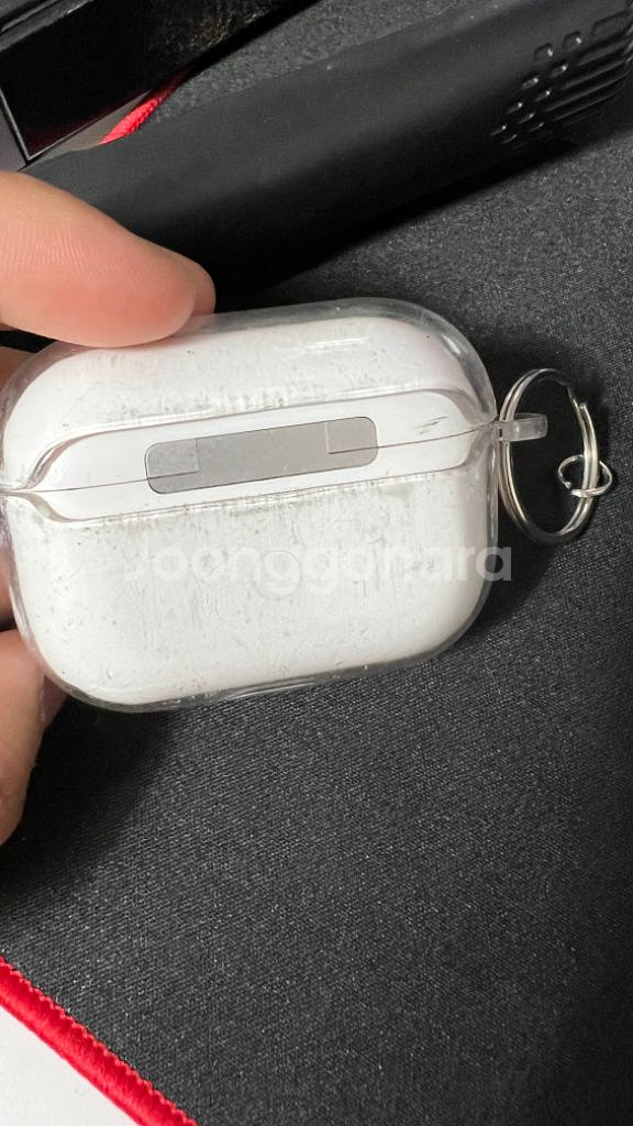 에어팟 프로1 (본체 멀쩡, 왼쪽 고장, 오른쪽X)--1