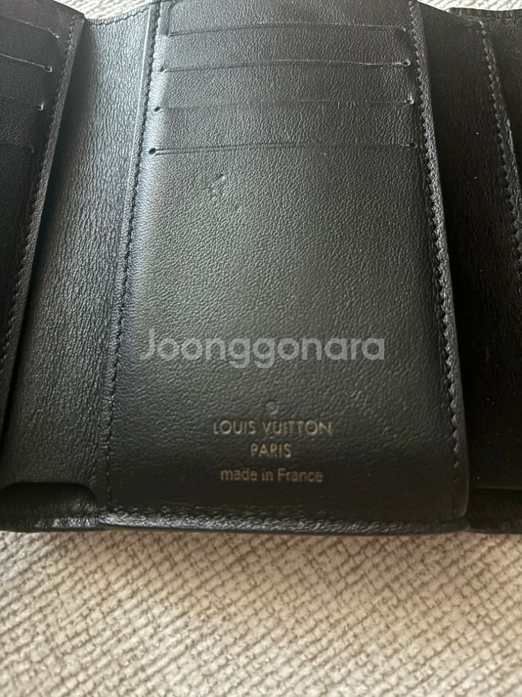 루이비통 지갑 팔아요--2