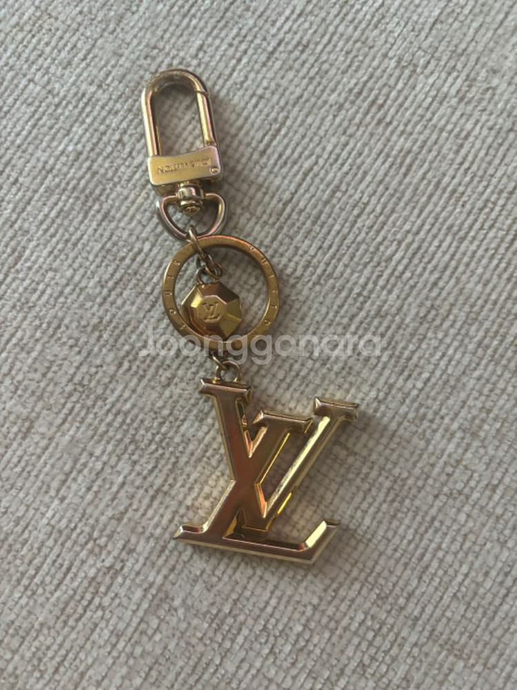 루이비통 카드지갑 (키링은 별도판매)--2