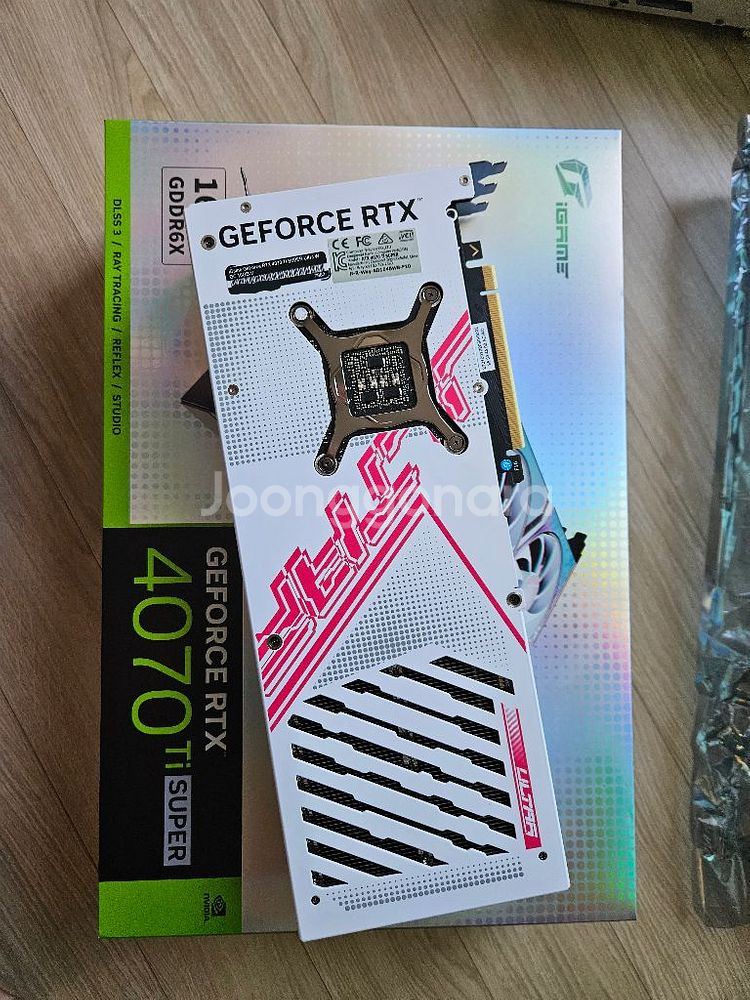 컬러풀 RTX 4070 TI SUPER ULTRA--2