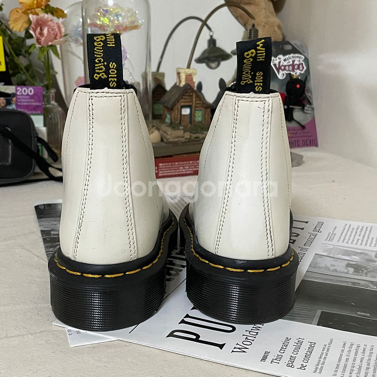 닥터마틴 2976 쿼드 첼시부츠 화이트 230mm--4