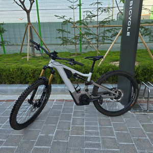 Focus JAM2 6.9 (e-MTB) 전기자전거