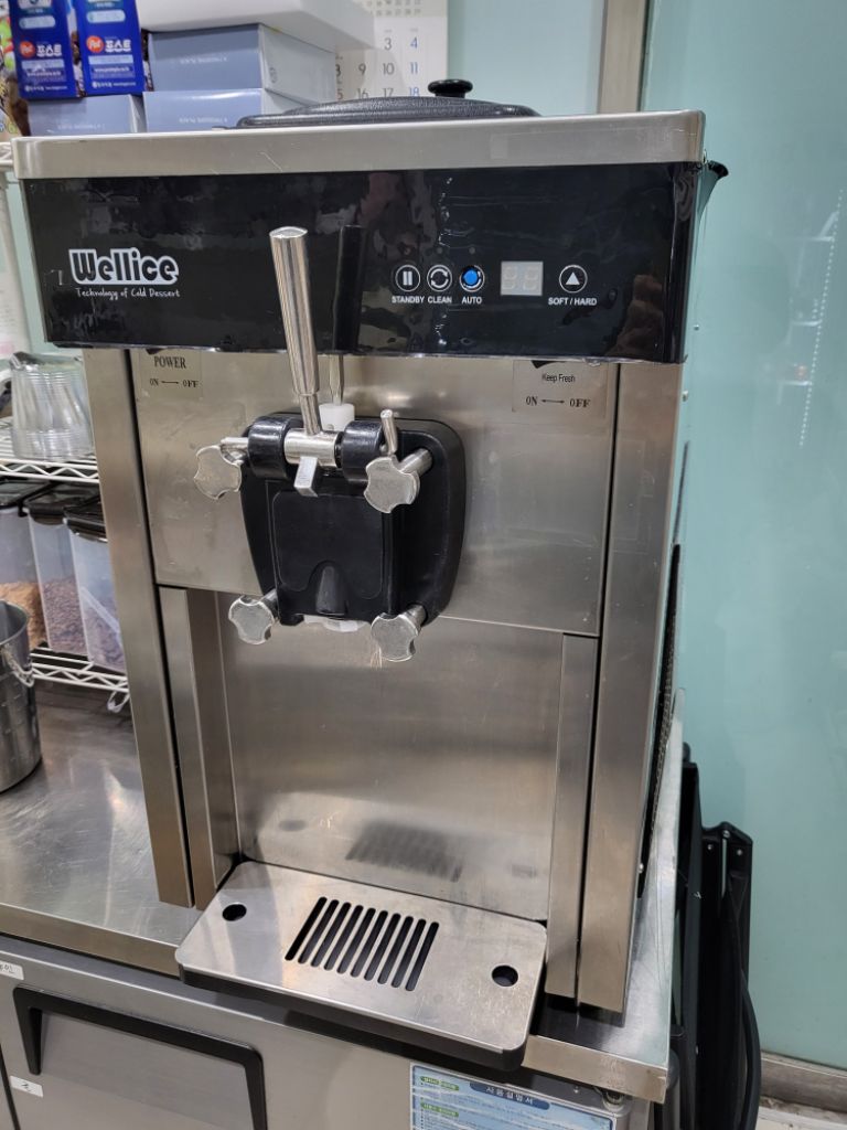 웰아이스 T128 소프트 아이스크림 기계