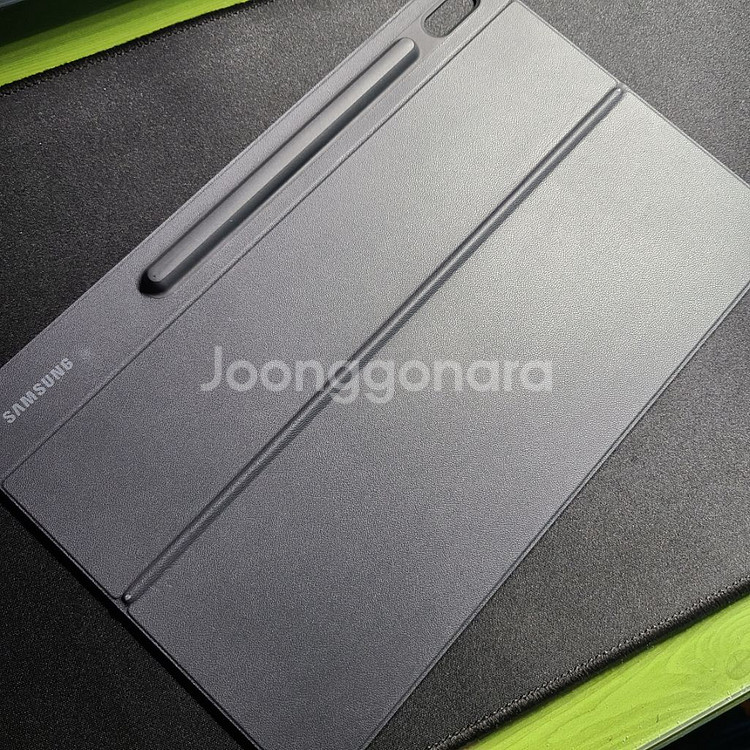 갤럭시탭s7+ 삼성 정품 키보드 북커버 판매합니다--0