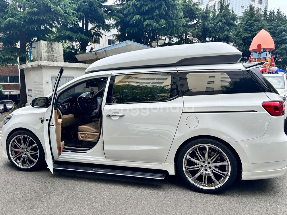 올뉴 카니발 하이리무진 노블레스 가솔린(18년형)--1