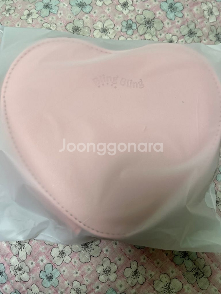 (새제품)에뛰드 핑크 파우치--1