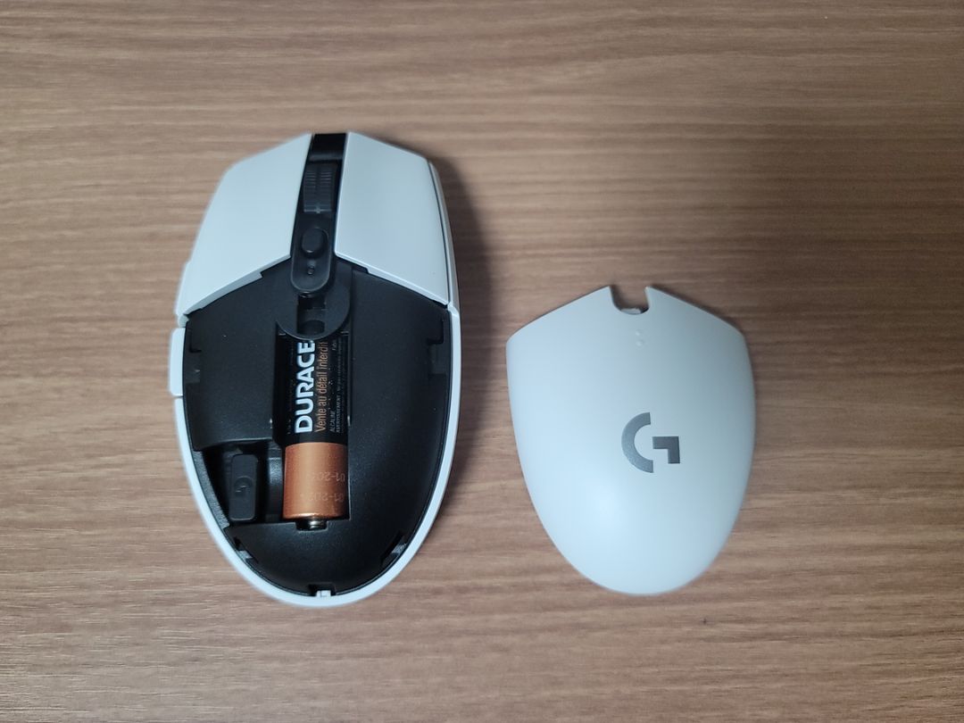 로지텍 G304 마우스 저소음 개조품 팝니다.