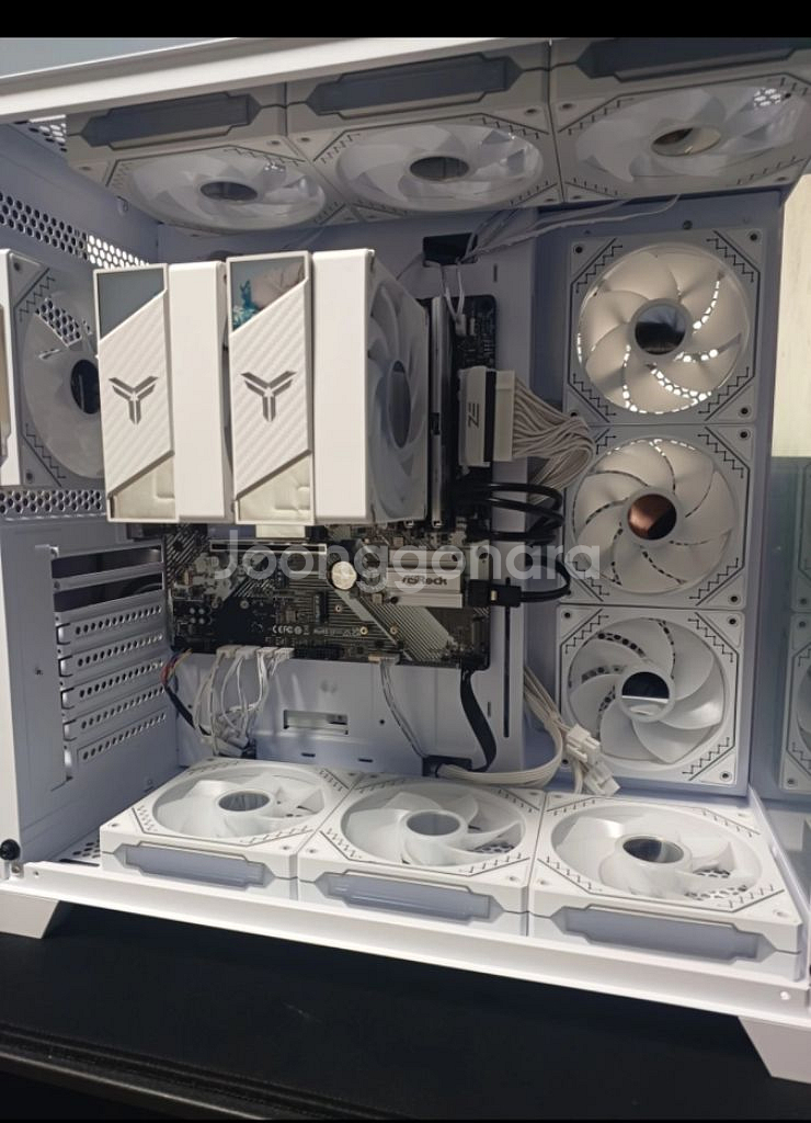 7800x3d 3070ti 컴퓨터 본체--2